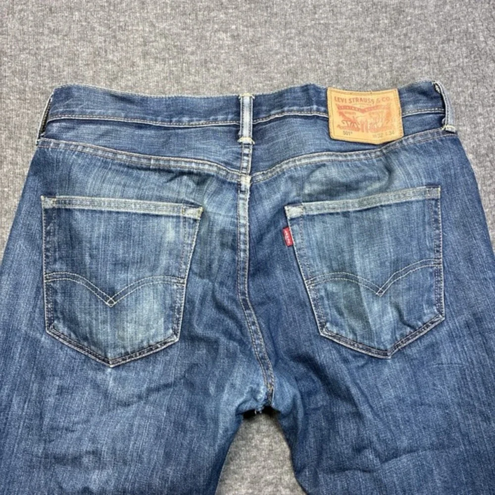 Levis distressed